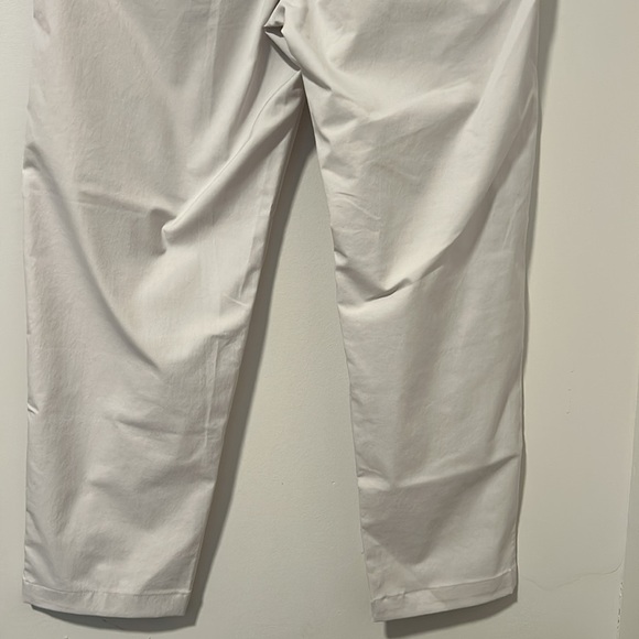 Men’s Lululemon Relaxed Tapered Smooth Twill Trouser Color Bone Size 34 x 27 - Picture 5 of 5